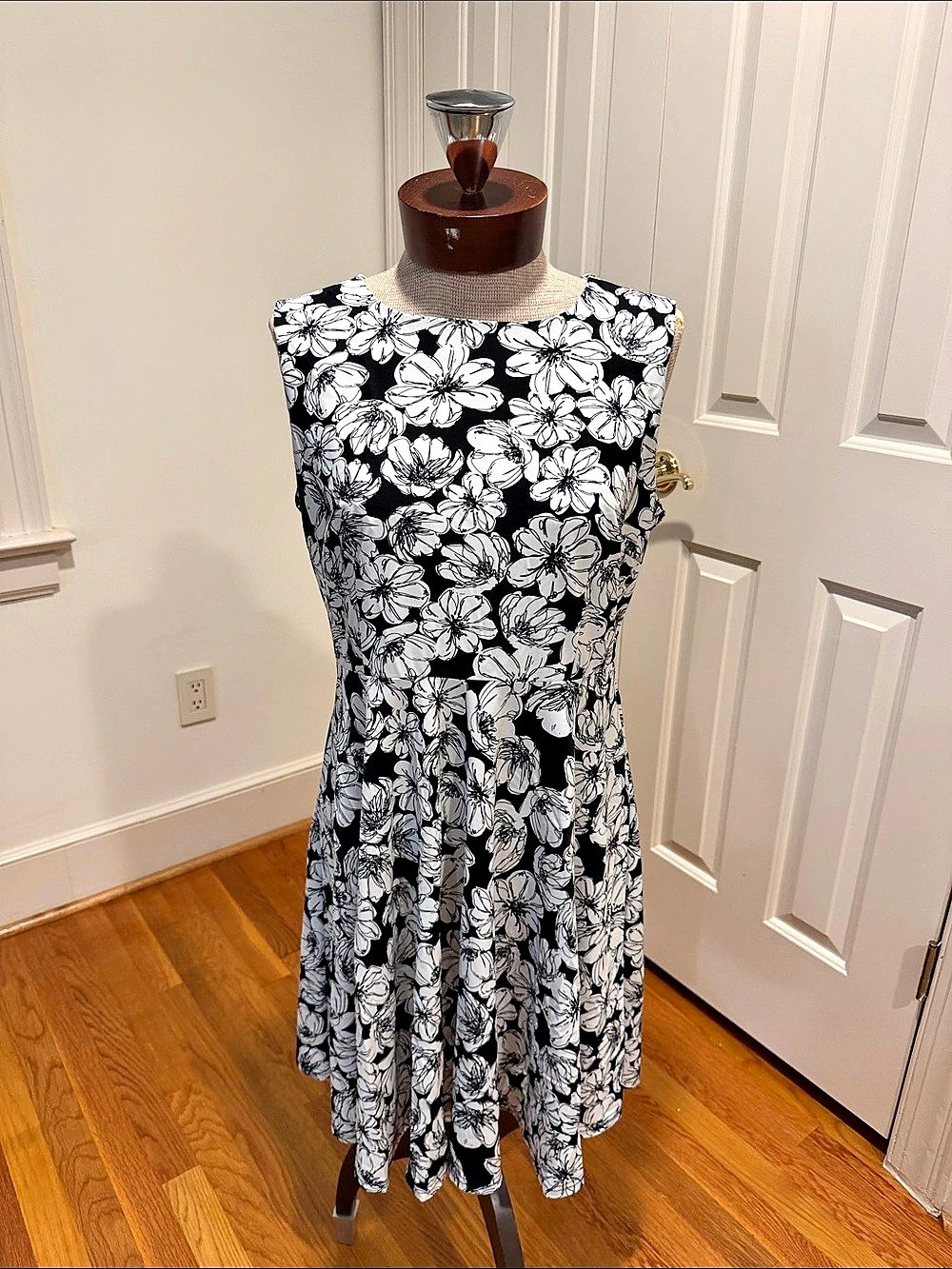 AryehFloral Midi Dress in Black & White Like New